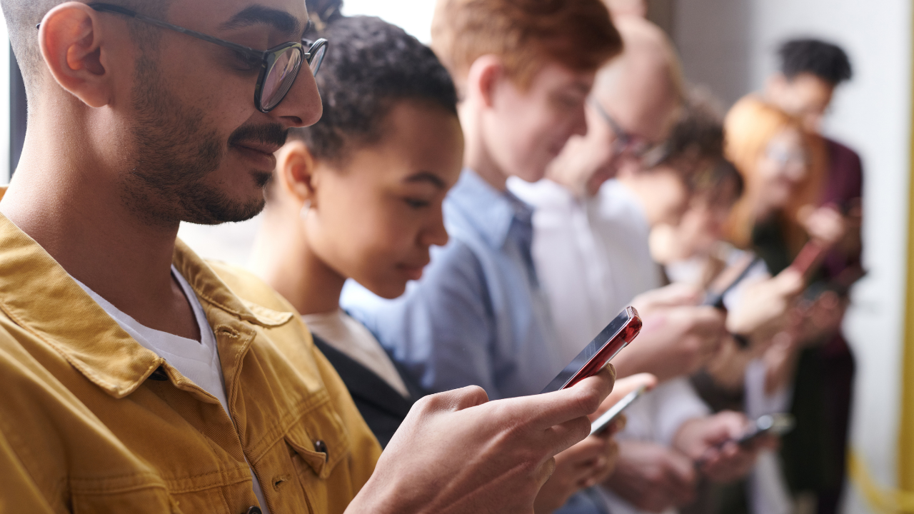 The world’s most inclusive candidate experience solution goes global with multilingual chat interviews